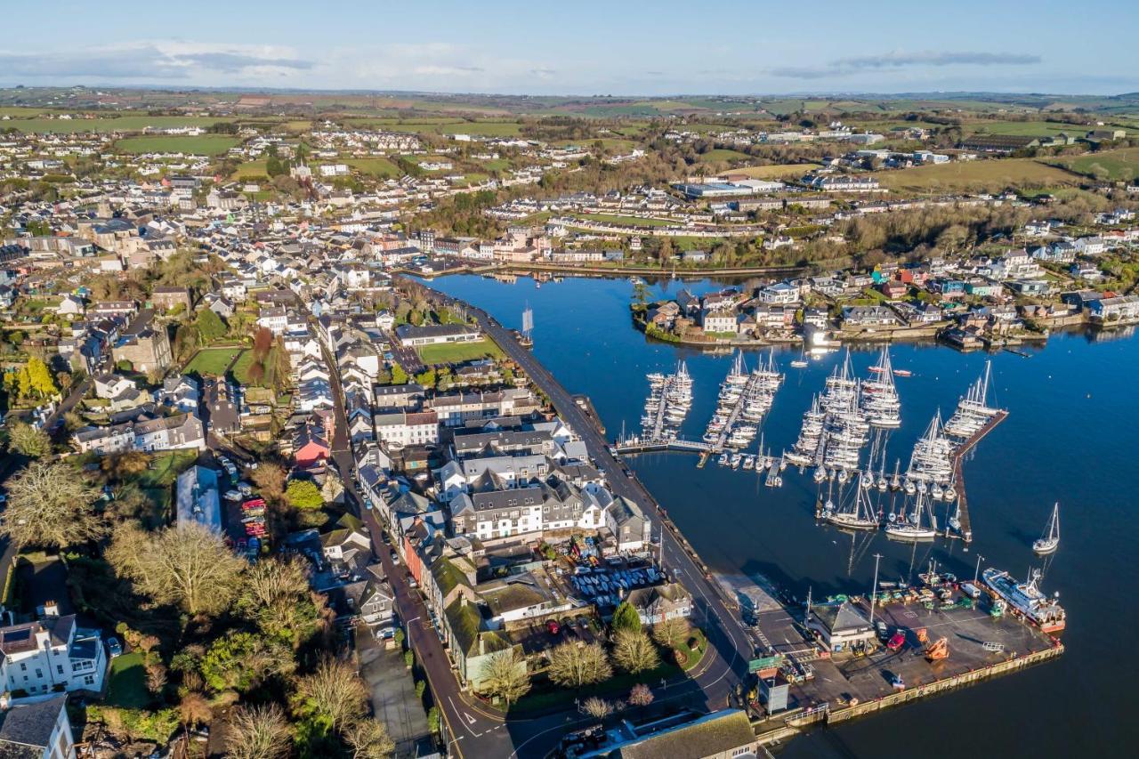 The Town House Kinsale, Hosted By Exquisite Holiday Homes, Sleeps 16 Dış mekan fotoğraf