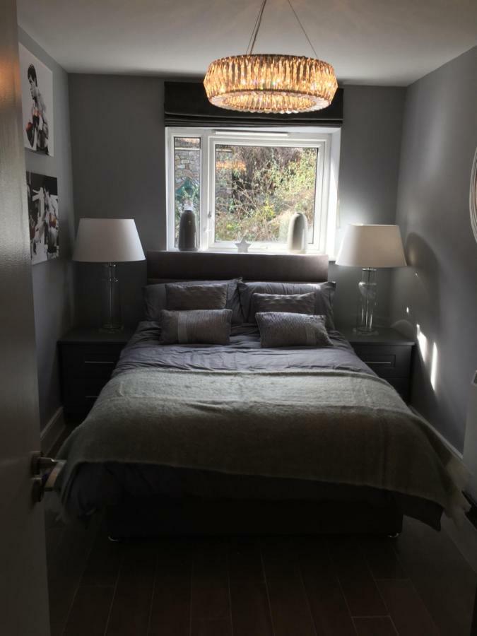 The Town House Kinsale, Hosted By Exquisite Holiday Homes, Sleeps 16 Dış mekan fotoğraf