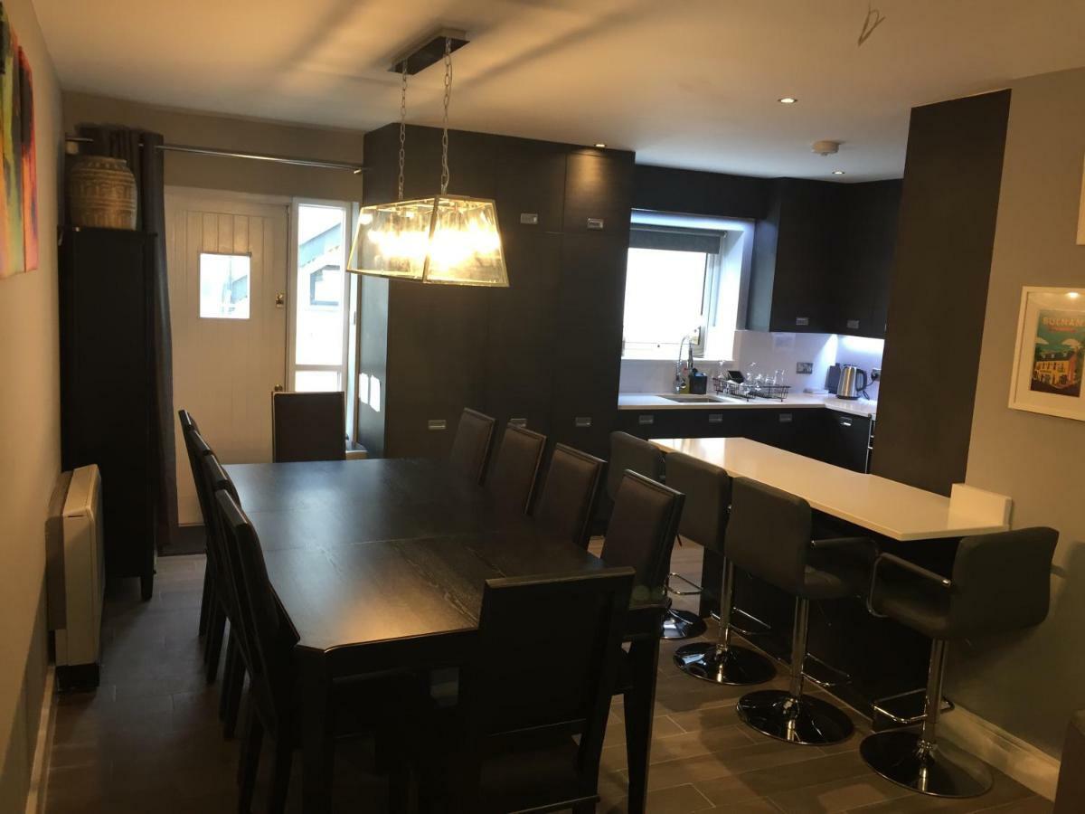 The Town House Kinsale, Hosted By Exquisite Holiday Homes, Sleeps 16 Dış mekan fotoğraf