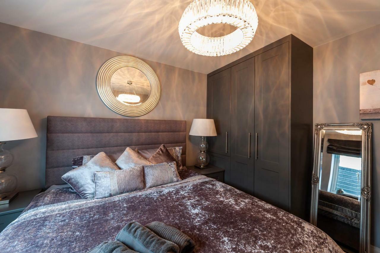 The Town House Kinsale, Hosted By Exquisite Holiday Homes, Sleeps 16 Dış mekan fotoğraf