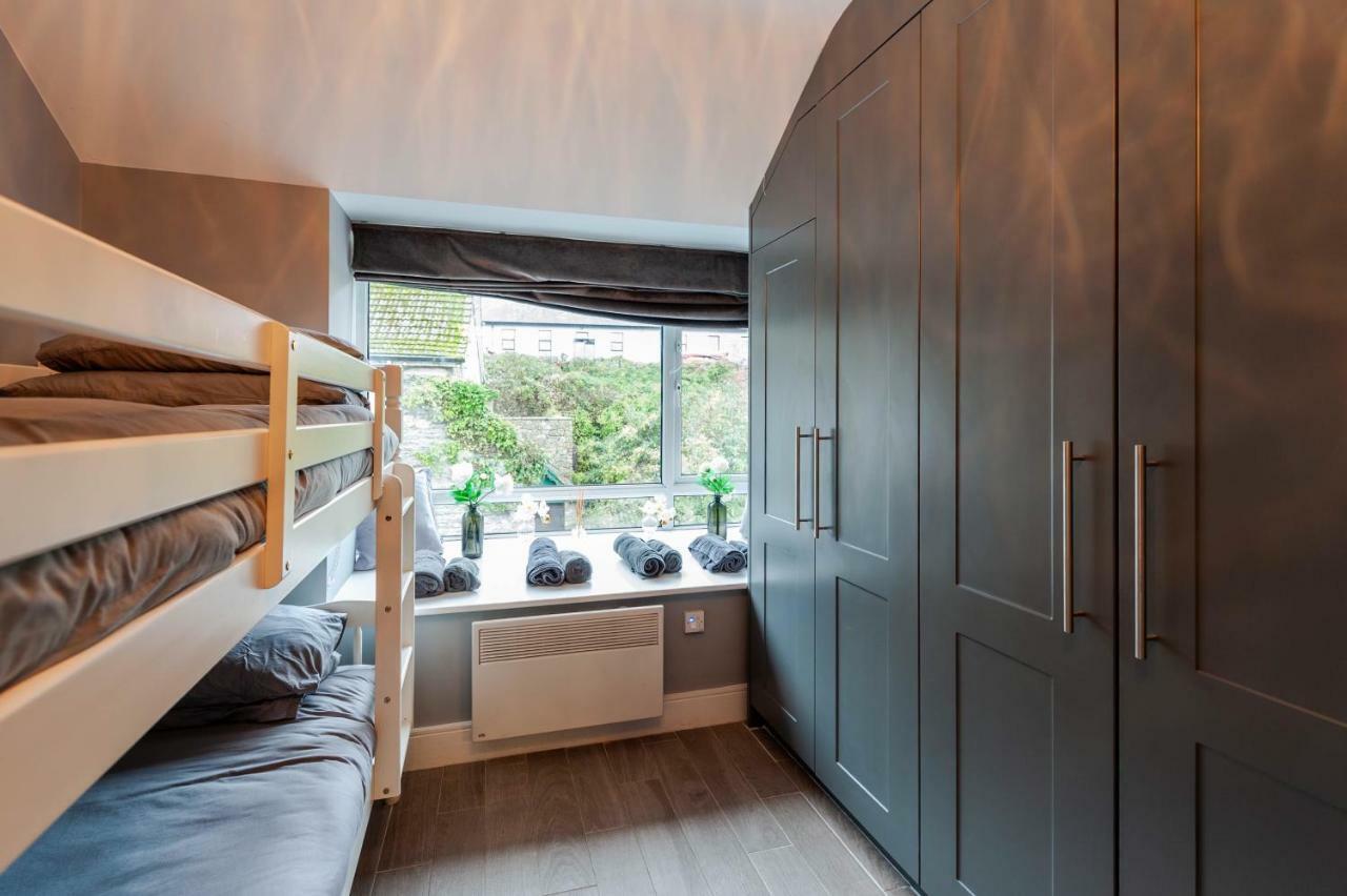 The Town House Kinsale, Hosted By Exquisite Holiday Homes, Sleeps 16 Dış mekan fotoğraf
