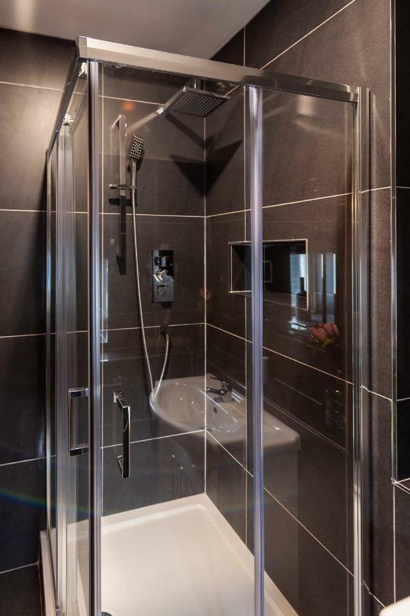 The Town House Kinsale, Hosted By Exquisite Holiday Homes, Sleeps 16 Dış mekan fotoğraf