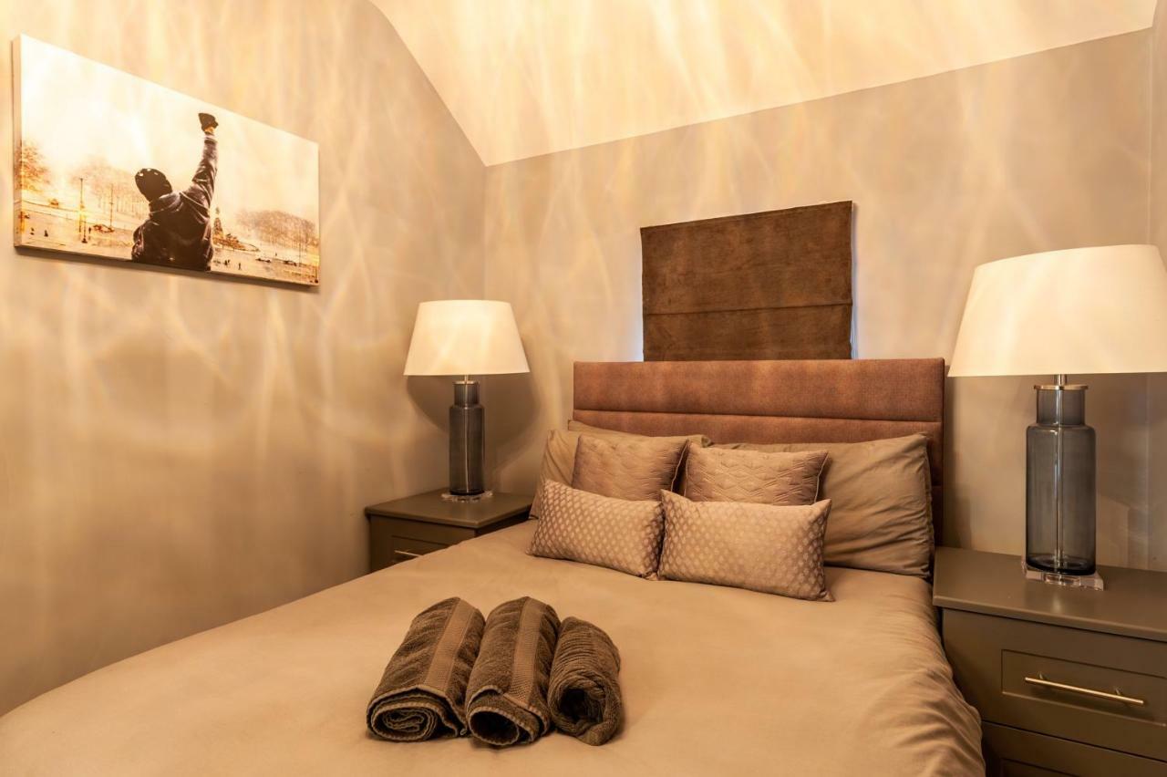 The Town House Kinsale, Hosted By Exquisite Holiday Homes, Sleeps 16 Dış mekan fotoğraf
